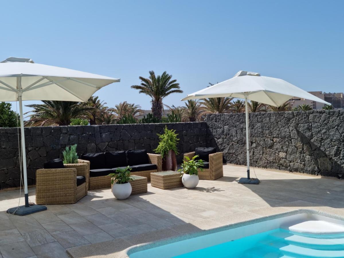 Casa Volcanes Costa Teguise Exterior photo